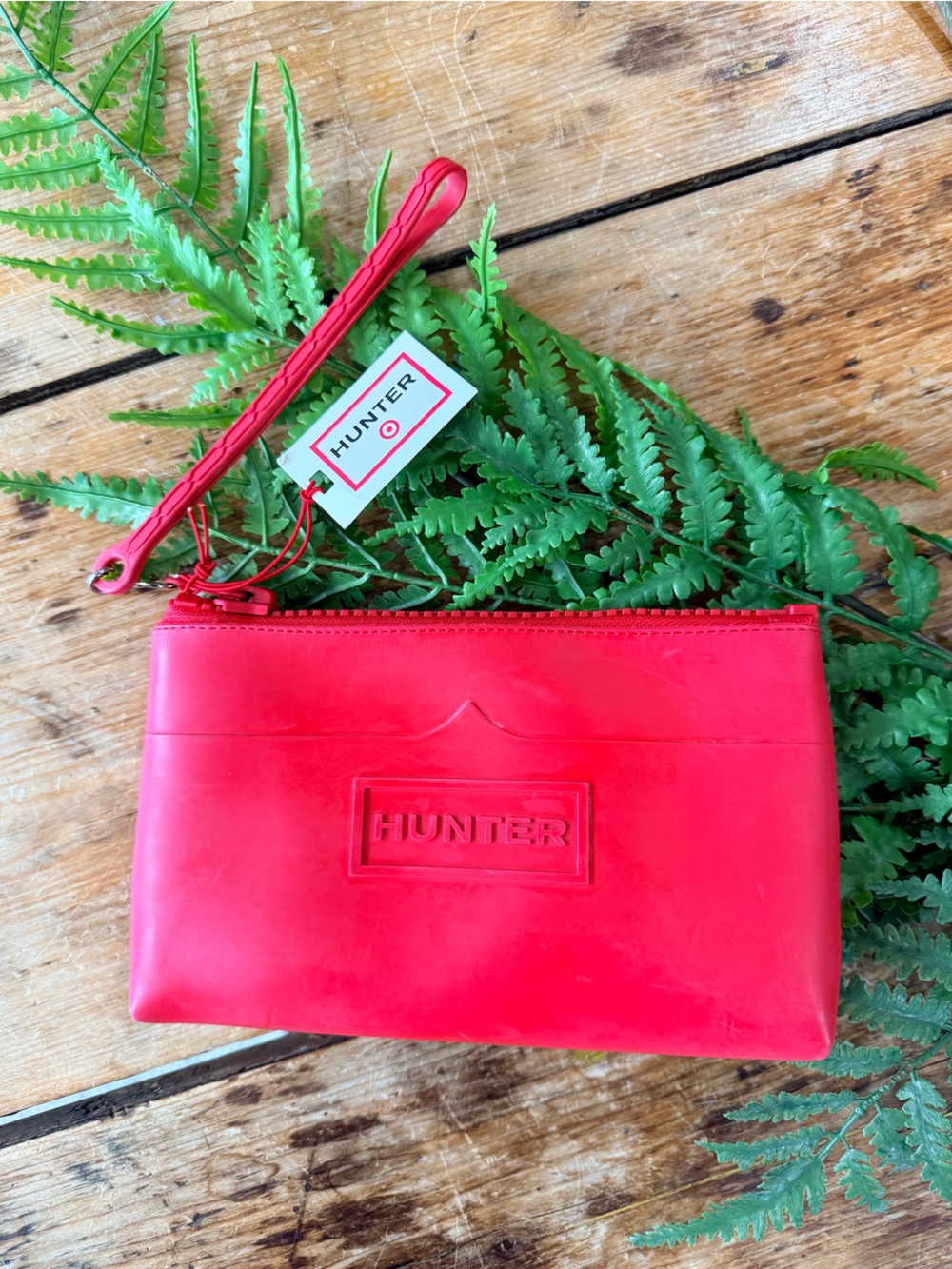 Hunter Bright Red Wristlet Wallet NWT